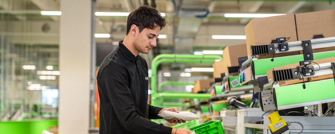 Mitarbeiter Logistik  2-Schicht (m/w/d), 1. Bild