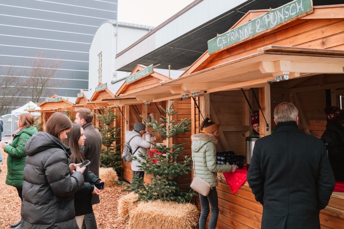 Kulinarische Verköstigung bei den Punschständen